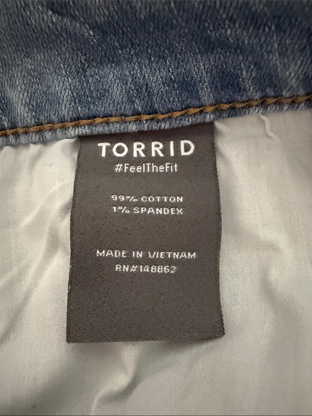 Torrid  Light Wash High-Rise Ankle Crop Jeans Size 16 - Picture 5 of 5